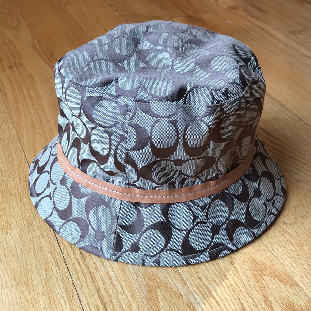 COACH bucket hat size M/L